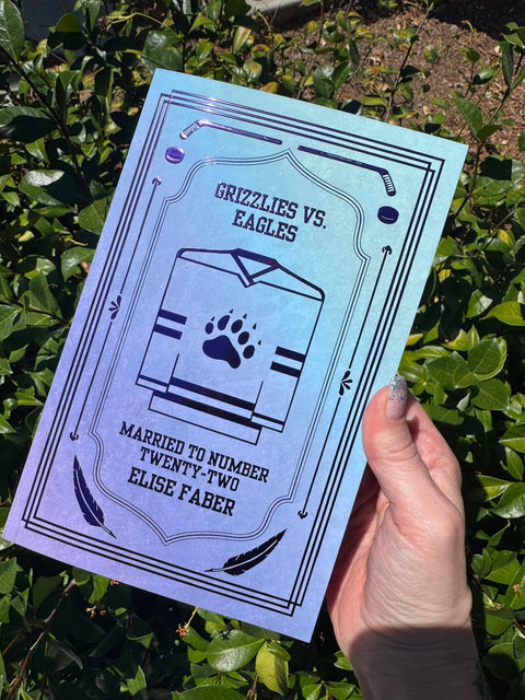 Grizzlies vs Eagles LIMITED EDITION (FOIL + SPRAYED EDGES PAPERBACK)