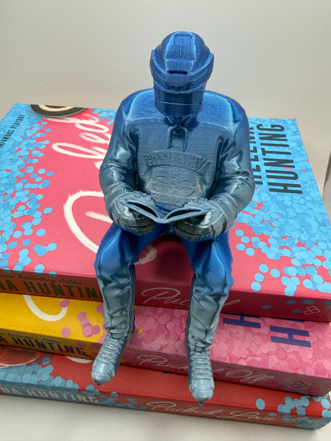 Hockey Player | Reading Shelf Buddy | Modded Maker Mayhem