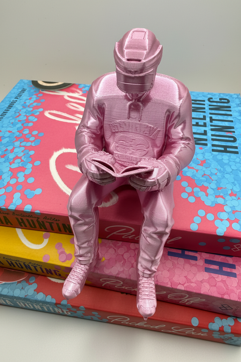 Hockey Player | Reading Shelf Buddy | Modded Maker Mayhem